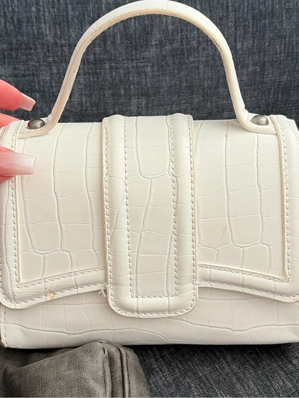 🖤 Zara Crossbody White Mini Top Handle Purse with Chain Strap - Picture 4 of 4